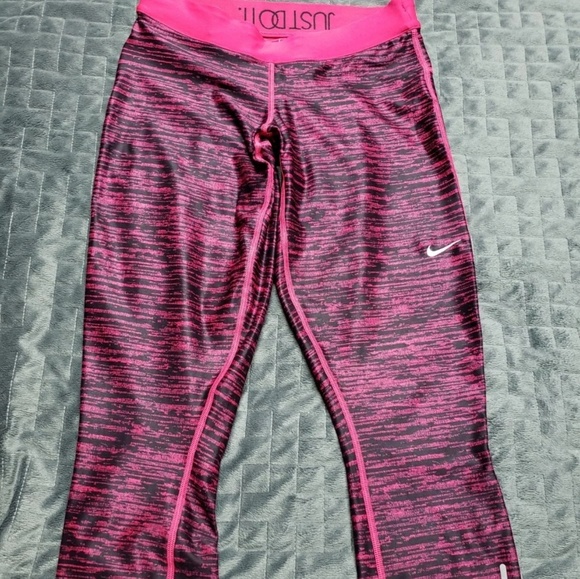 Nike Pro Pink Legging Size Small - Picture 1 of 5